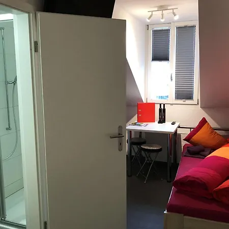Apartment Hitrental Station